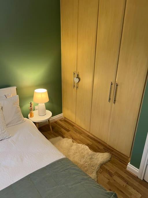 Cosy 2 Double Bed Apartment Swords Dış mekan fotoğraf
