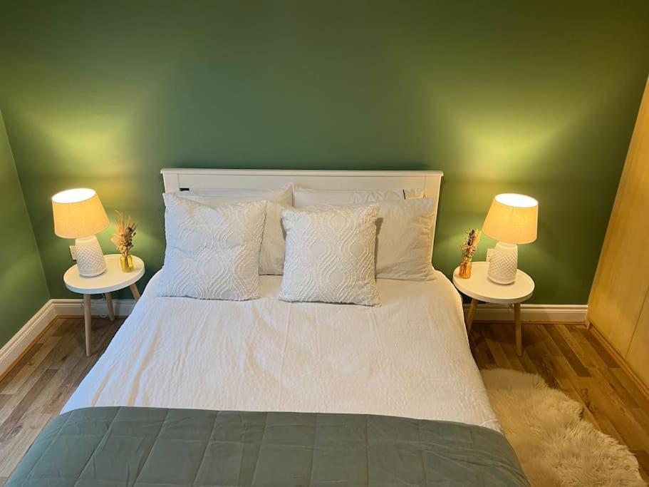 Cosy 2 Double Bed Apartment Swords Dış mekan fotoğraf